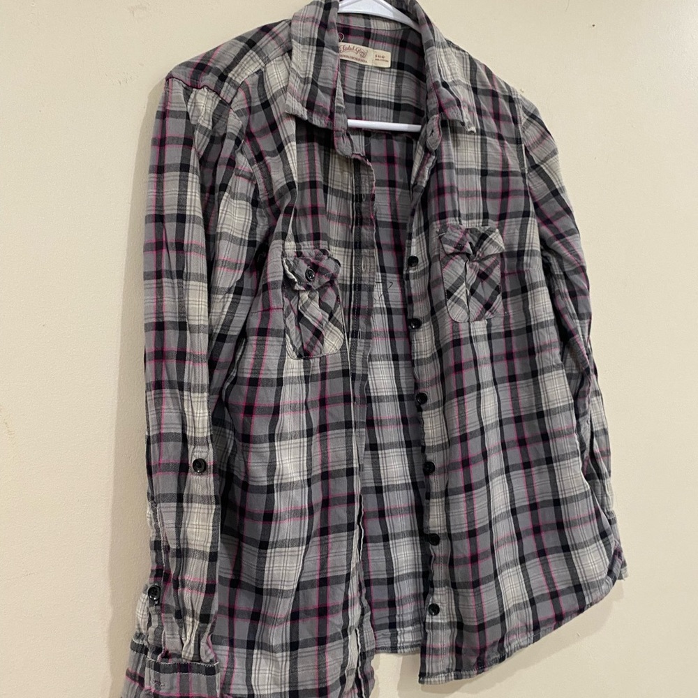 Women’s plaid shirt